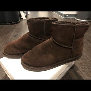 Mini winter boots